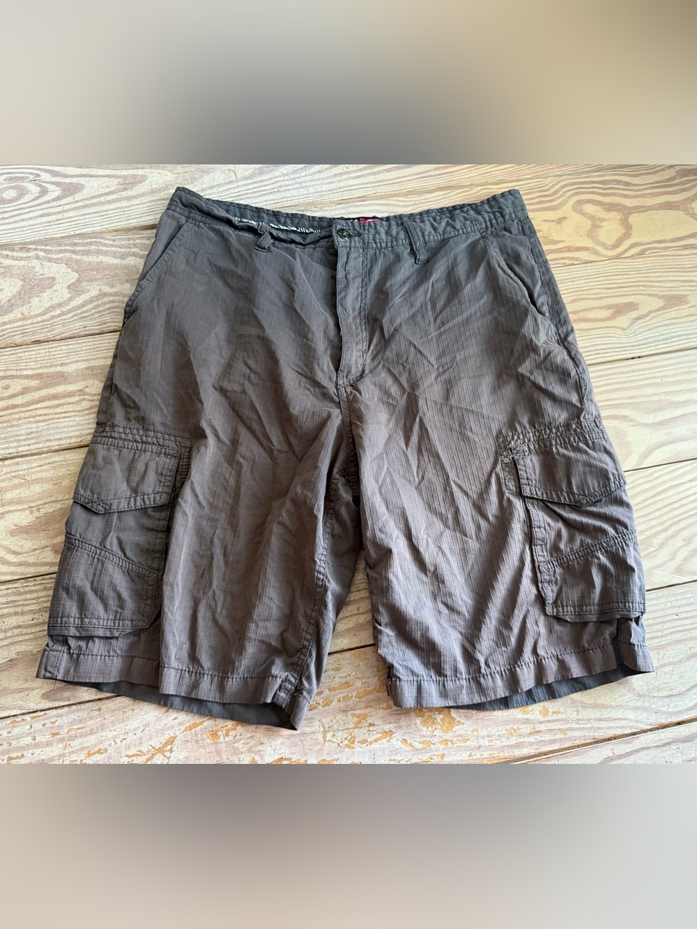 Hawk Men's Cargo Shorts size 36